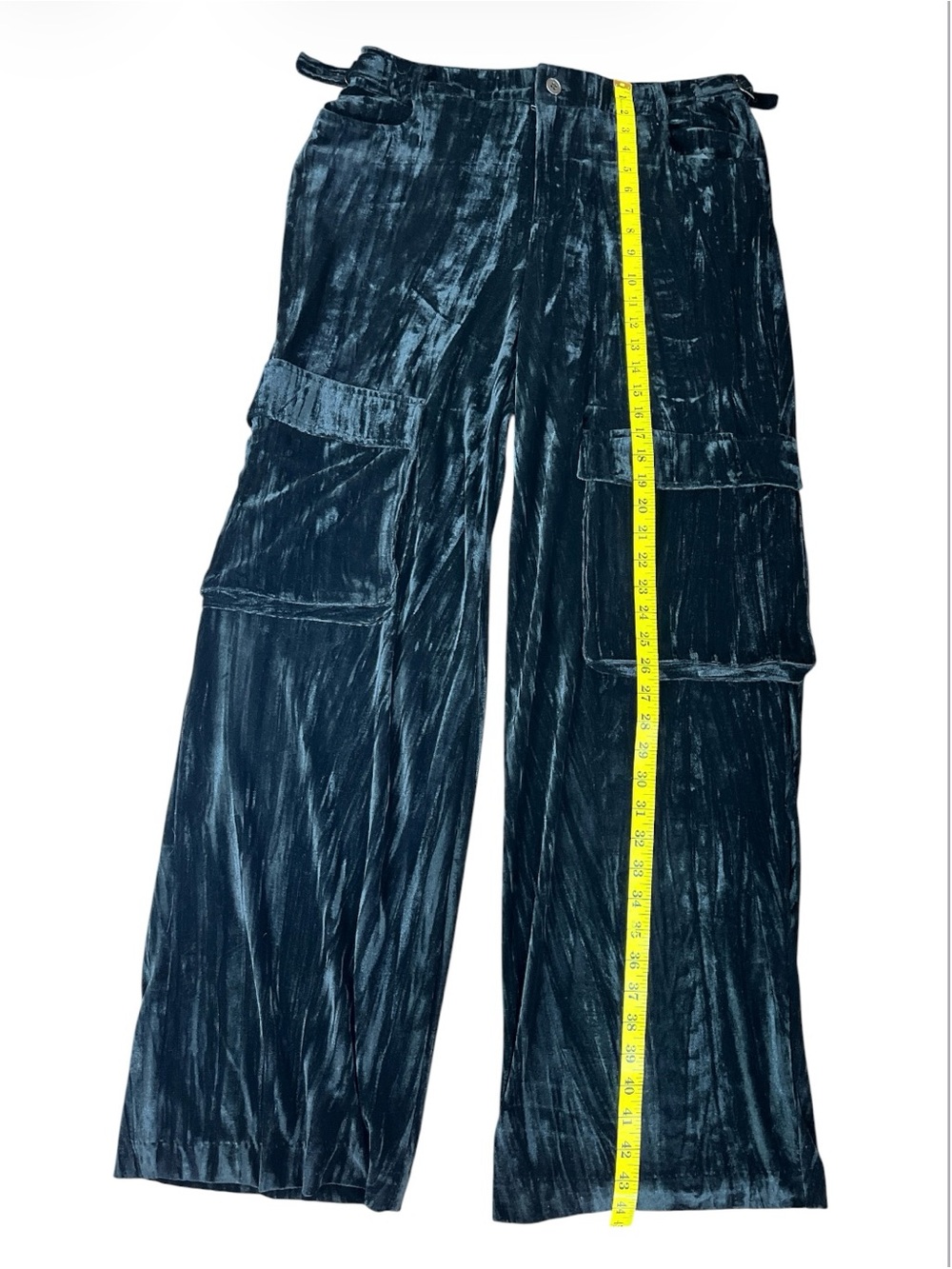 NWT C&V Cloth & Vine Black Crushed Velvet Wide Leg Cargo Pants Size M - Picture 3 of 5